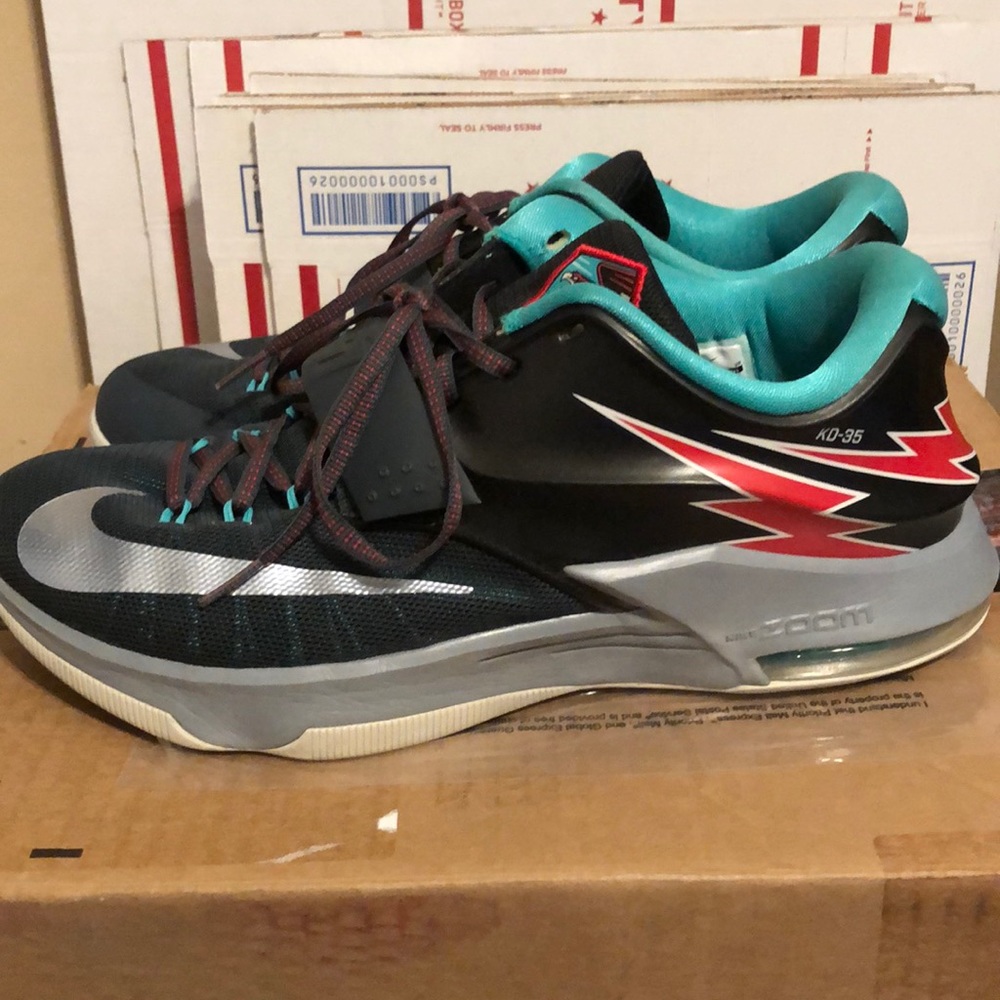 KD 7 thunder bolt